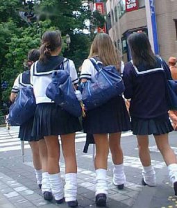 schoolgirls3.jpg